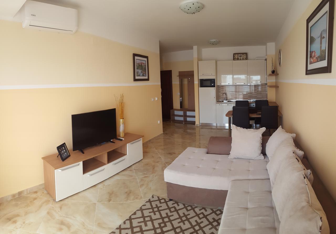 Apartment Sea Space 2 Dobra Voda Exterior photo