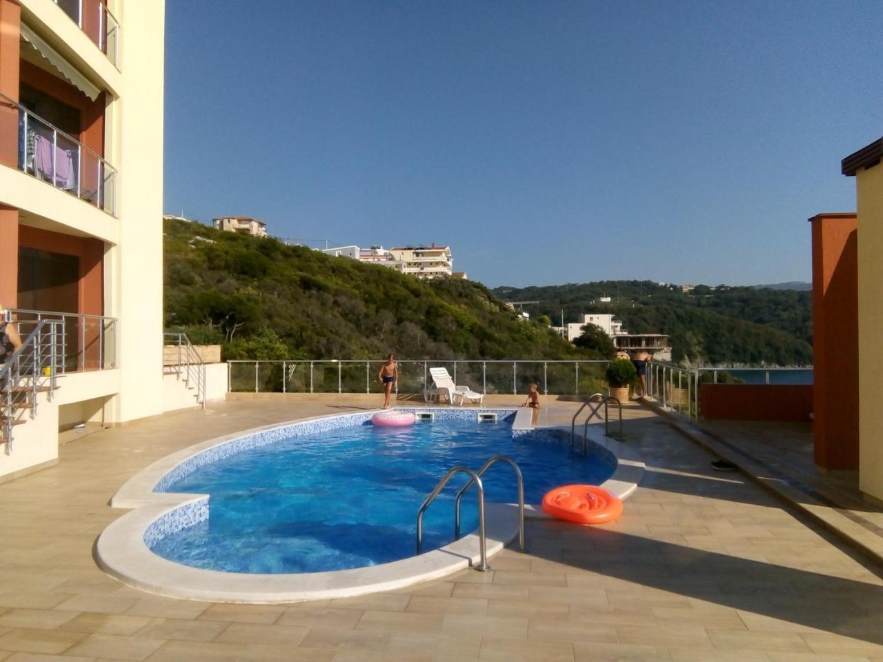 Apartment Sea Space 2 Dobra Voda Exterior photo