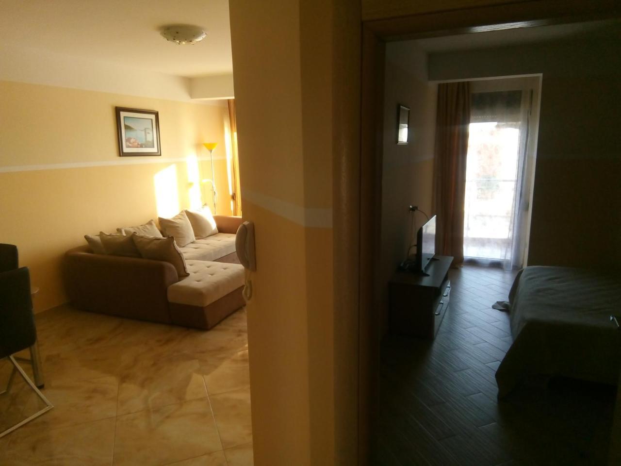 Apartment Sea Space 2 Dobra Voda Exterior photo